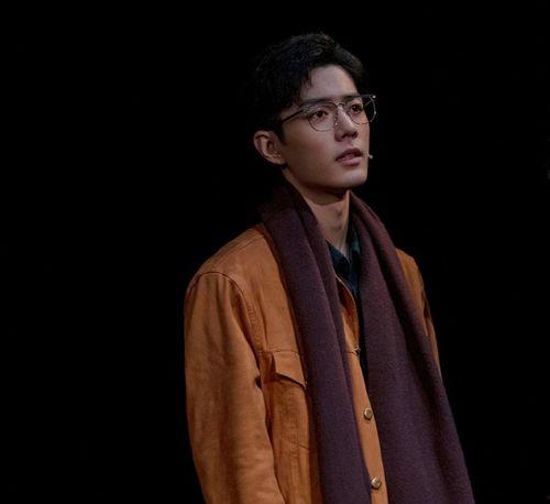 娱乐吃瓜顶流小生,揭秘吃瓜顶流小生的幕后故事